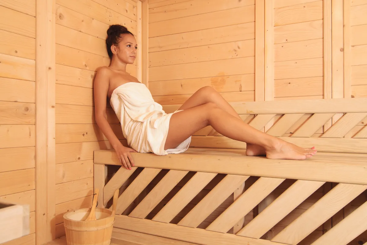 Cabină pregătită pentru ritualul mediteranean complet, o călătorie extinsă de spa